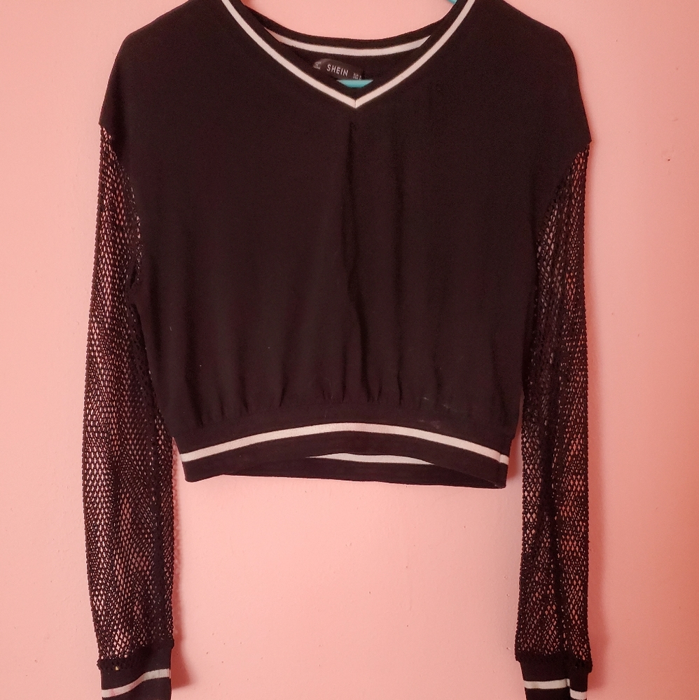 Black crop top